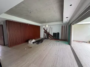 6chbre Duplex dans Francis Gweh, Cocody à Louer