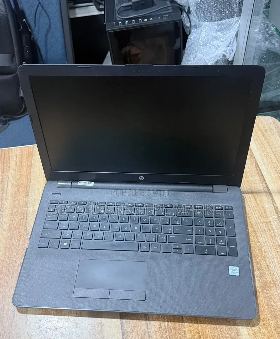 Nouveau Ordinateur portable HP 250 G6 8GB Intel Core i3 SSD 500GB