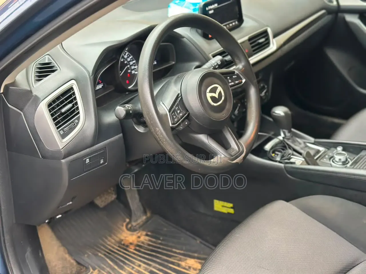 Mazda 3 2019 Gris