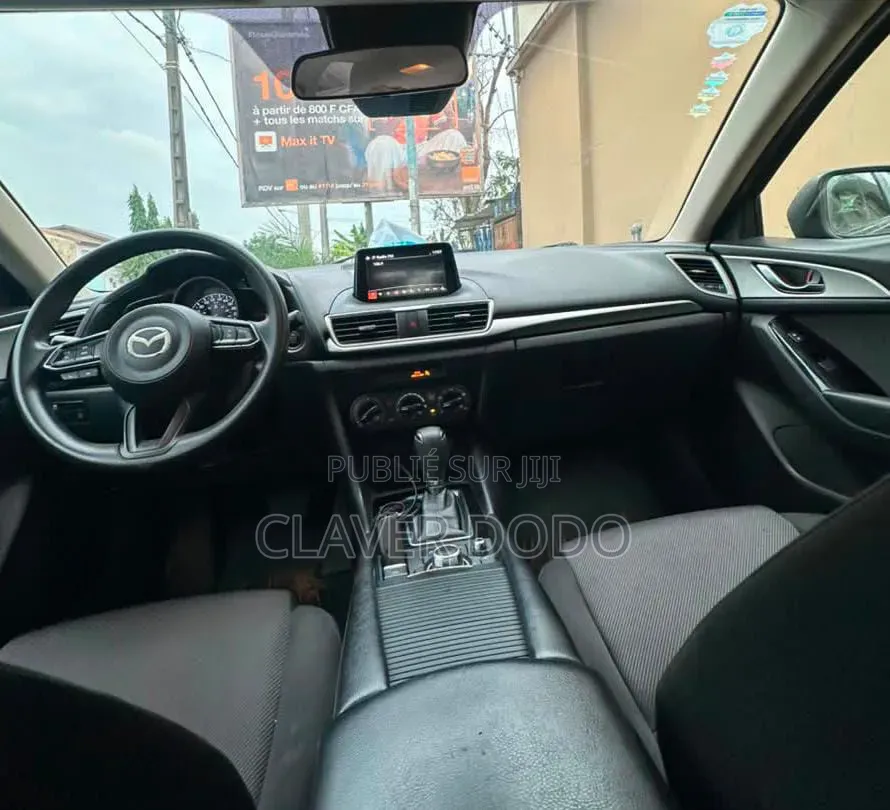 Mazda 3 2019 Gris