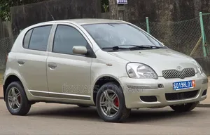 Toyota Yaris 2006 Doré