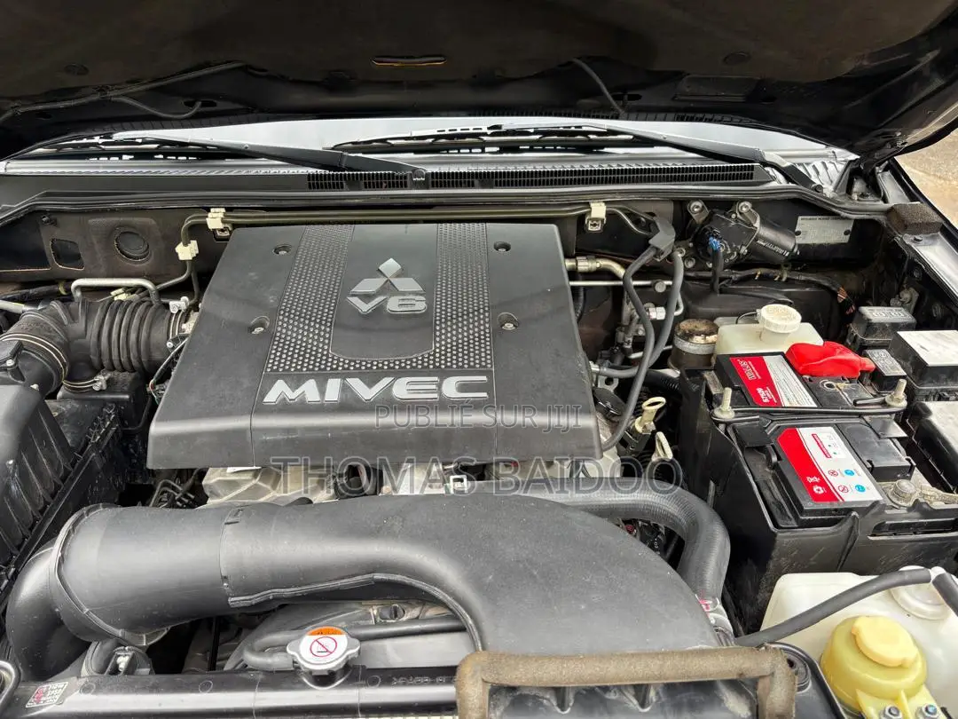 Mitsubishi Pajero V80 3.8 V6 GLS 2021 Noir