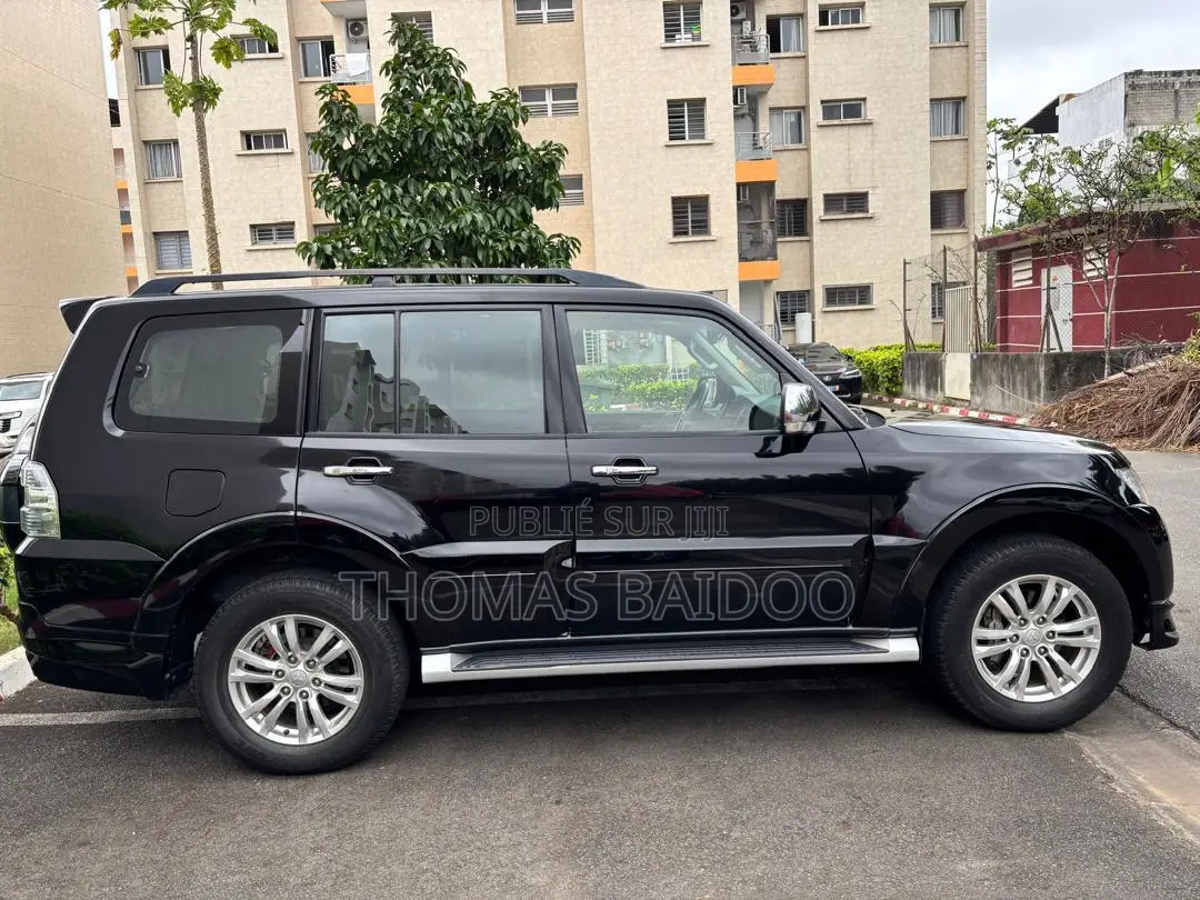 Mitsubishi Pajero V80 3.8 V6 GLS 2021 Noir