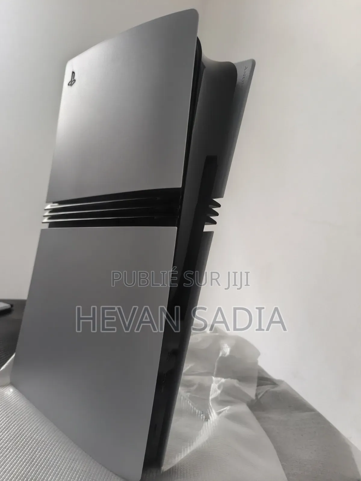PS5 PRO ( Version Récente) Nouveau Dans Carton