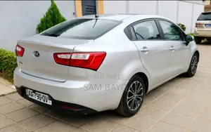 Kia Rio 2015 Argenté