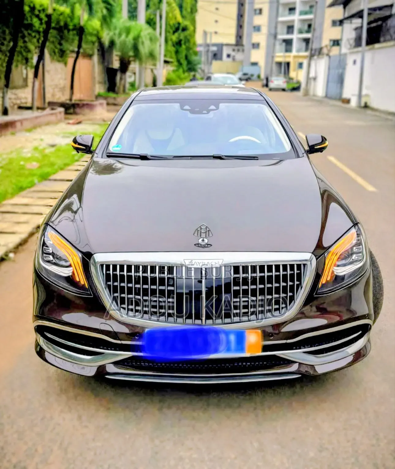 Mercedes-Benz Maybach 2023 Marron
