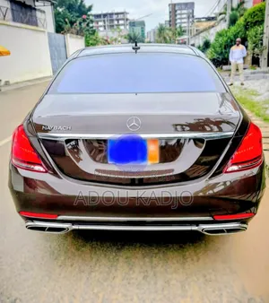 Mercedes-Benz Maybach 2023 Marron