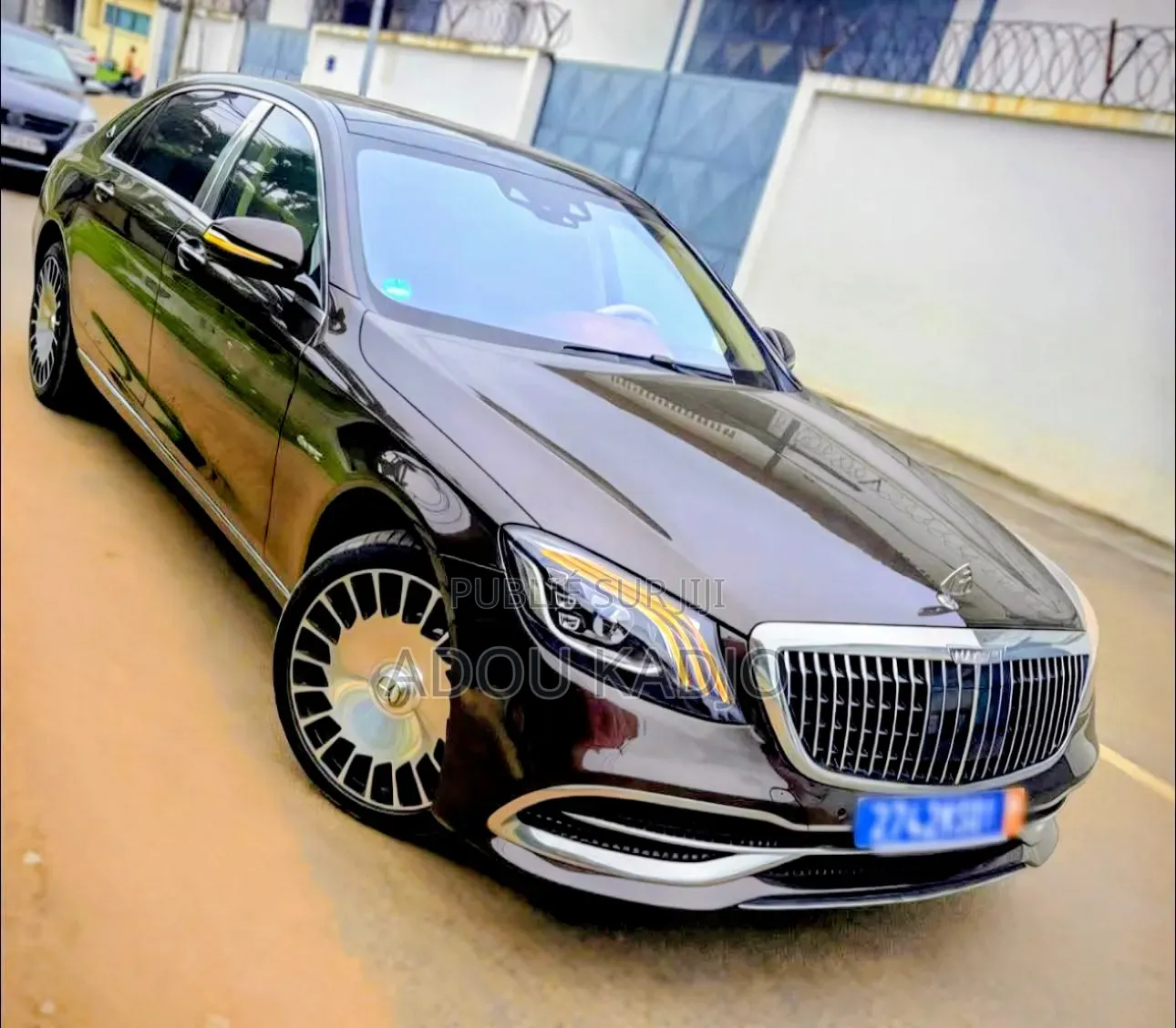 Mercedes-Benz Maybach 2023 Marron