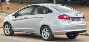Ford Fiesta 2012 Argenté