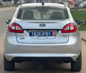 Ford Fiesta 2012 Argenté