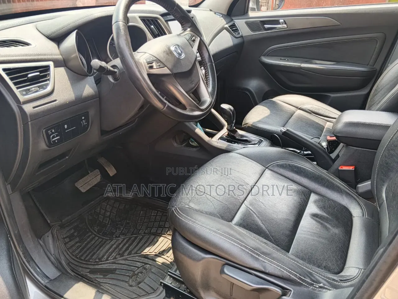 Changan CS35 2018 Gris