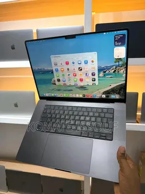 Nouveau Apple MacBook 2011 16GB Intel Core i7 HDD+SSD 512GB