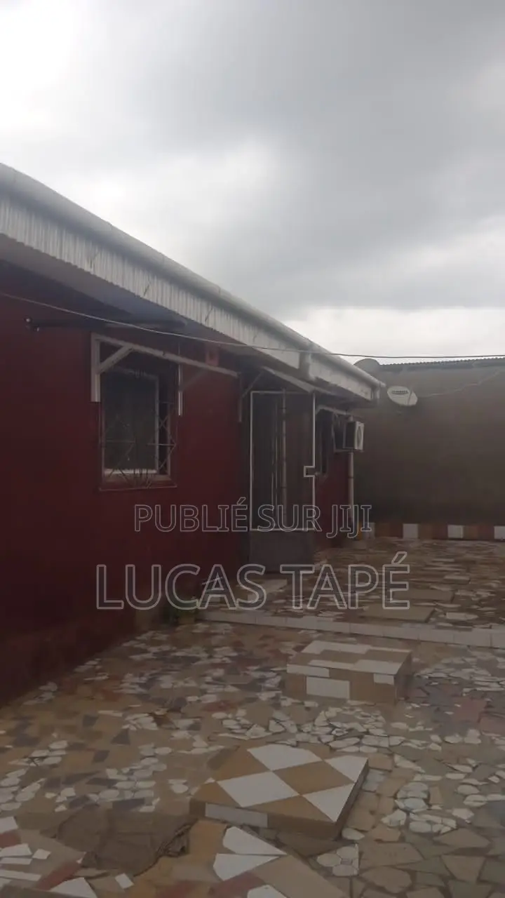 6chbre Villa dans Divo à Vendre