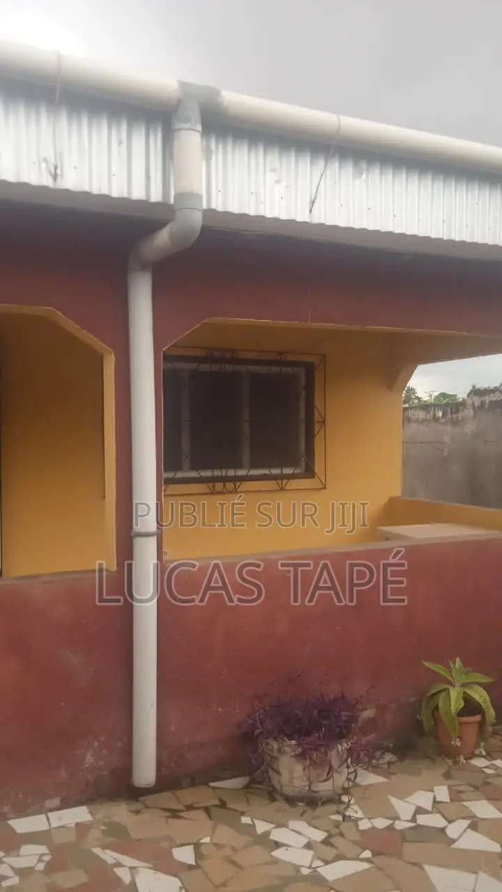 6chbre Villa dans Divo à Vendre