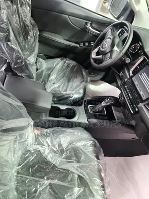 Nouveau Mazda BT-50 2025 Autre