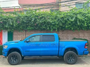 Dodge RAM 2023 Bleu