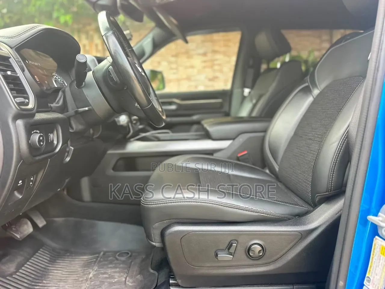 Dodge RAM 2023 Bleu