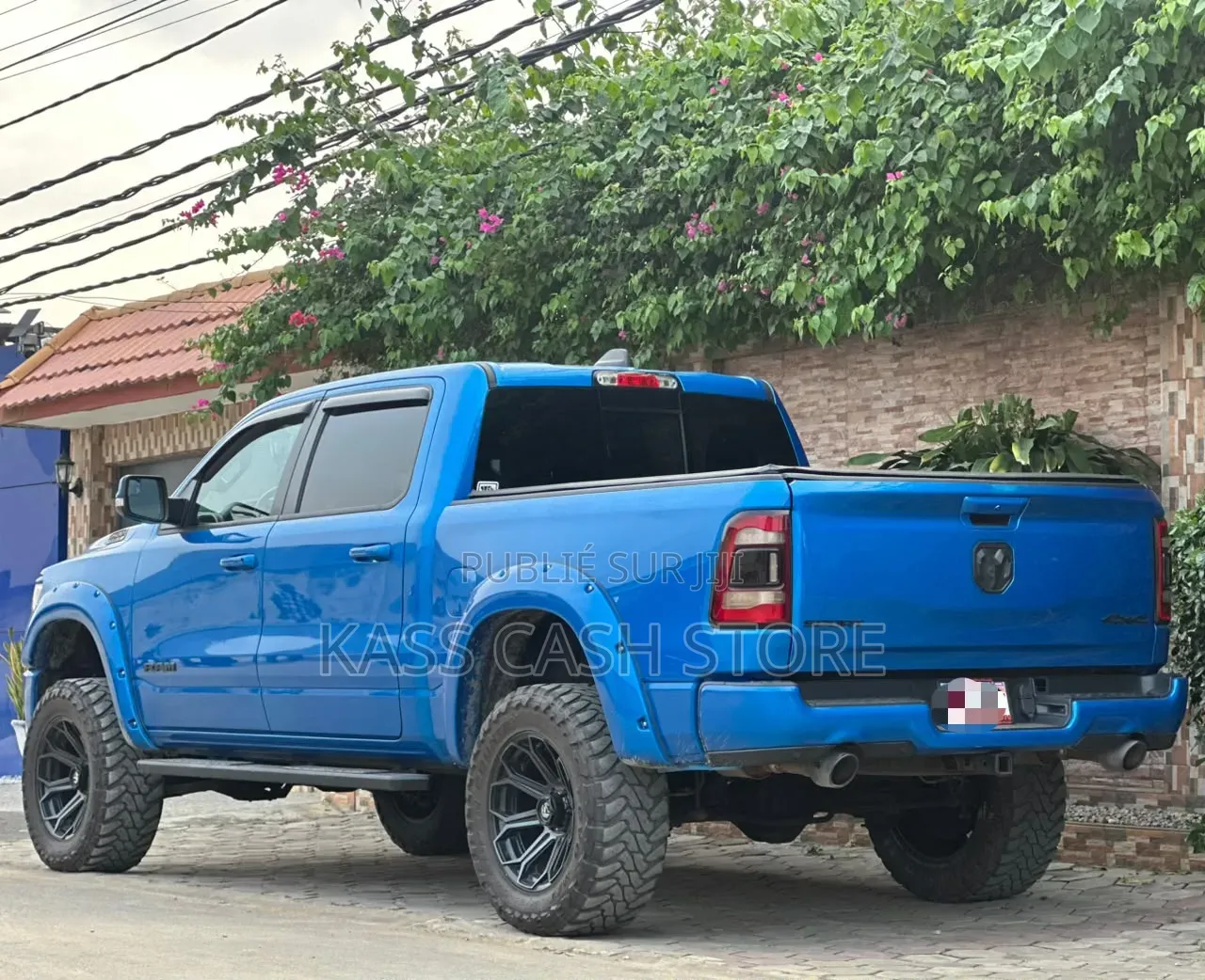 Dodge RAM 2023 Bleu