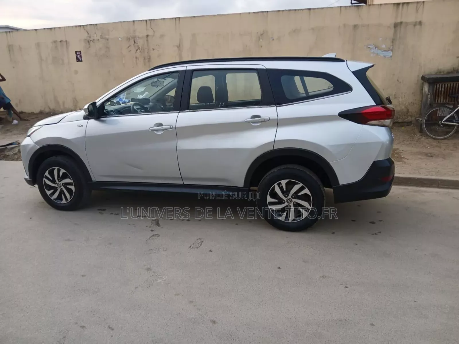 Toyota Rush 1.5 AWD 2020 Gris
