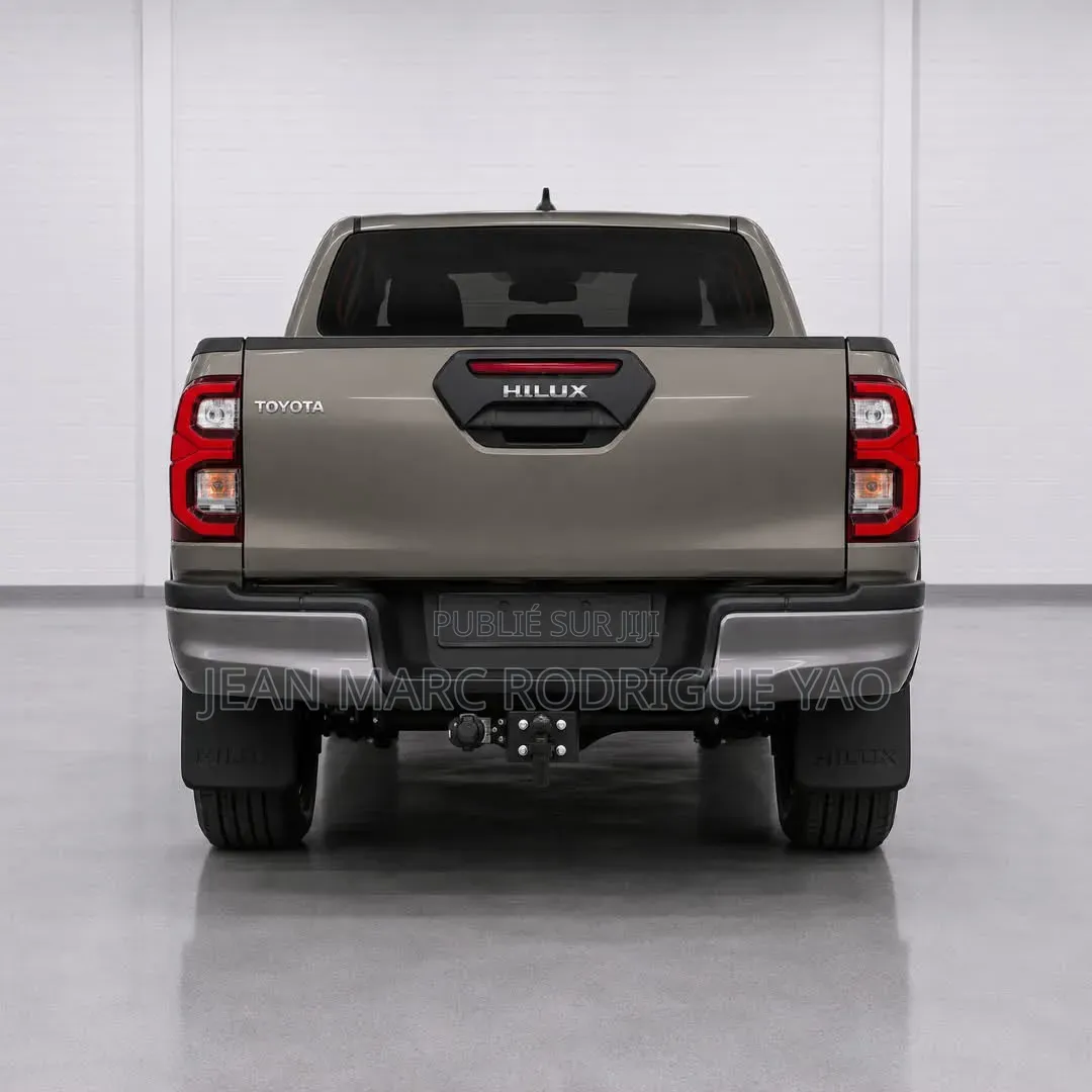 Nouveau Toyota Hilux 2026 Blanc