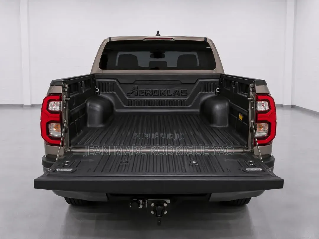 Nouveau Toyota Hilux 2026 Blanc