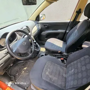 Hyundai I10 2013 Orange