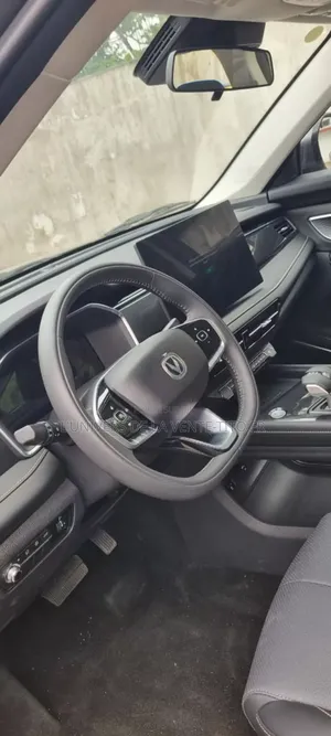 Nouveau Changan CS75 2025 Noir Mat