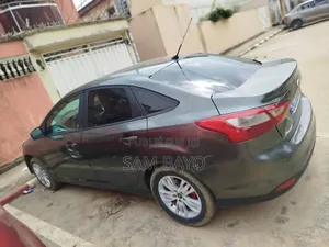 Ford Focus 2015 Marron