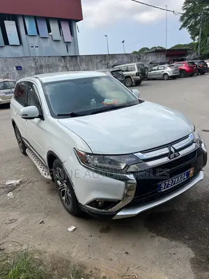 Mitsubishi Outlander 2.0 PHEV AWD 2017 Blanc
