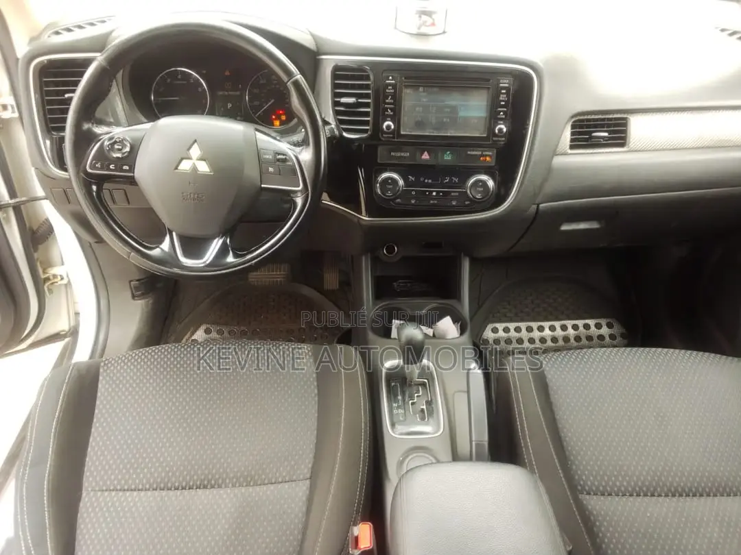 Mitsubishi Outlander 2.0 PHEV AWD 2017 Blanc