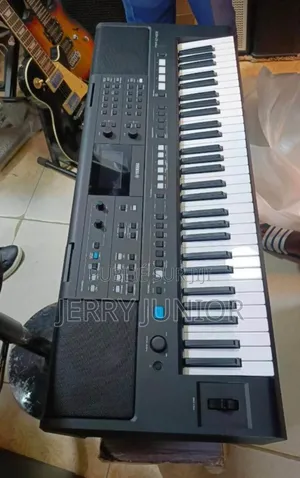 Piano Yamaha PRS-E483