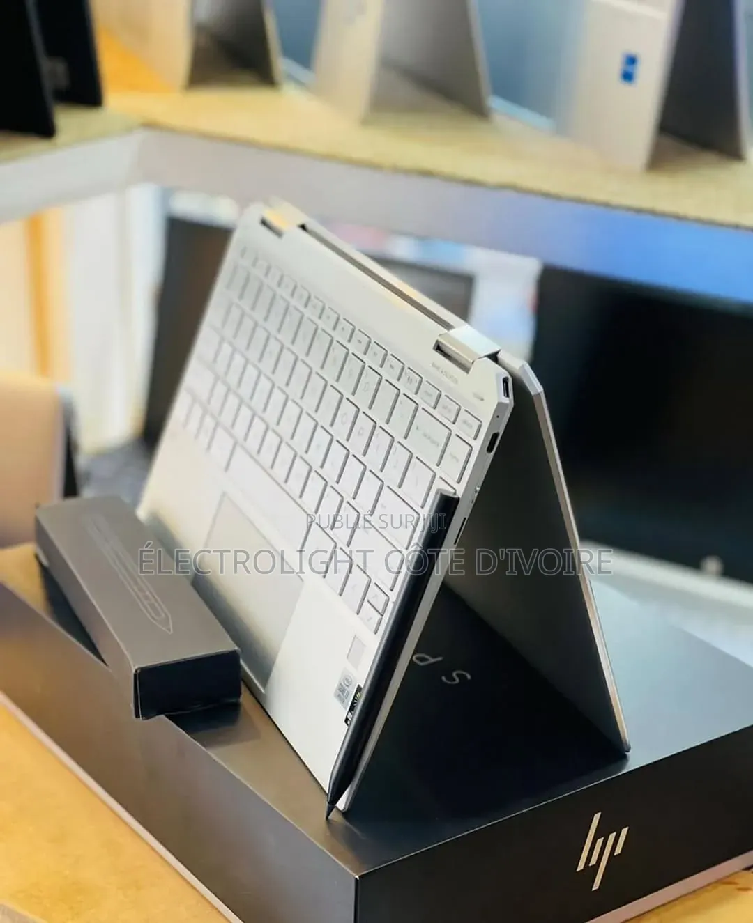Nouveau HP Spectre X360 16GB Intel Core i7 SSD 512GB