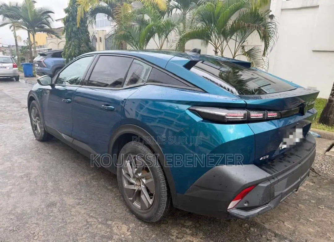 Peugeot 408 2024 Bleu
