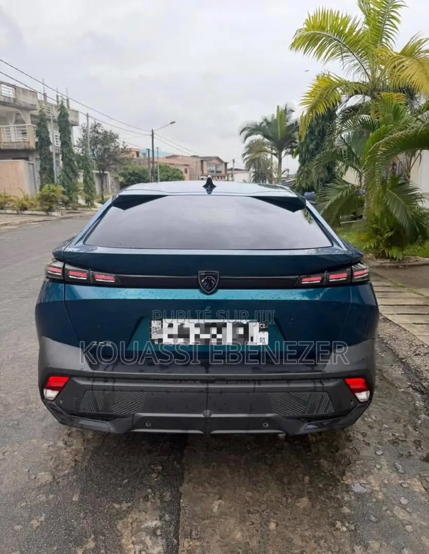 Peugeot 408 2024 Bleu