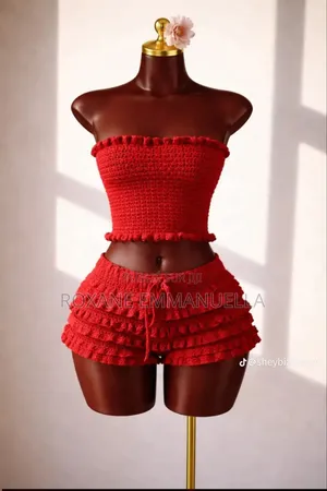 Short Top Au Crochet