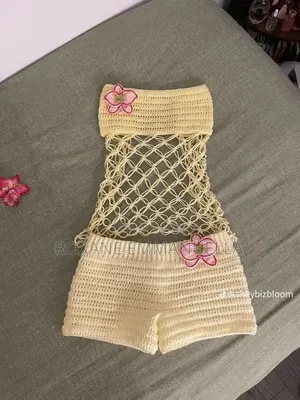 Short Top Au Crochet