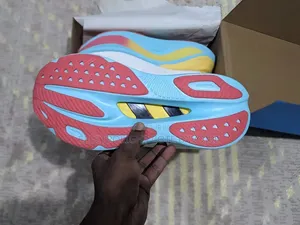 Hoka Bondi 9