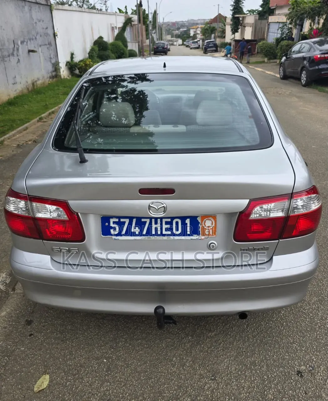 Mazda 616 2002 Gris