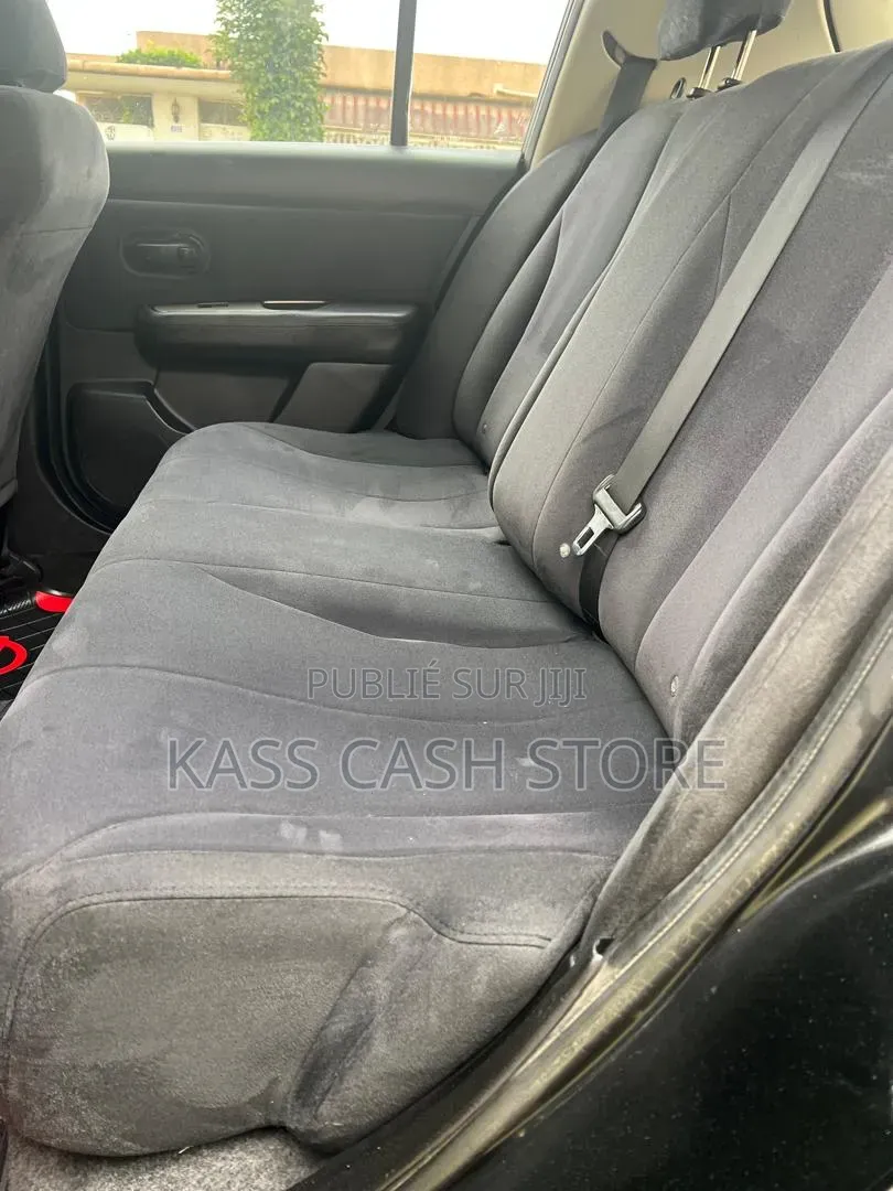 Nissan Versa 2008 Noir