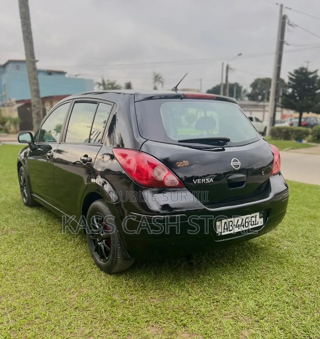 Nissan Versa 2008 Noir
