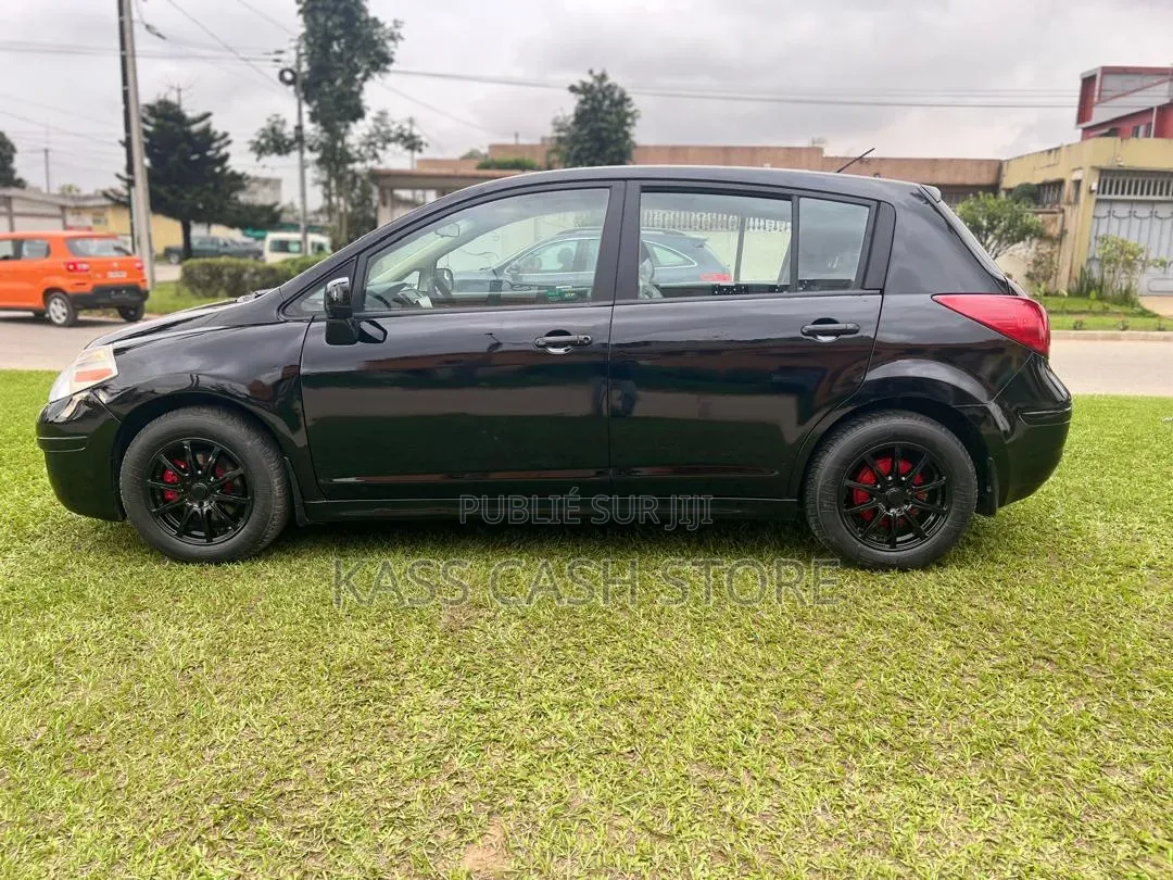 Nissan Versa 2008 Noir