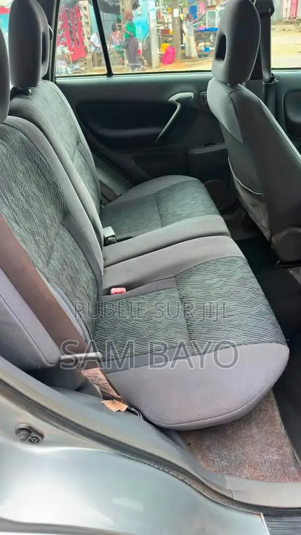 Toyota RAV4 2005 Gris