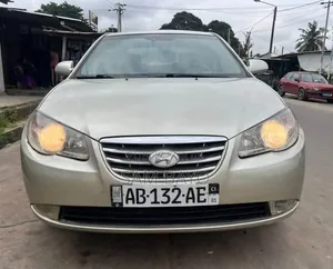 Hyundai Elantra 2011 Doré