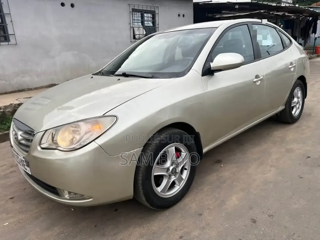 Hyundai Elantra 2011 Doré