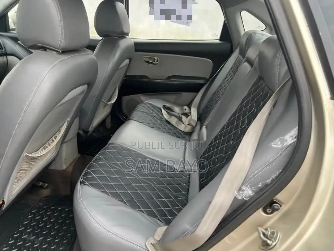 Hyundai Elantra 2011 Doré