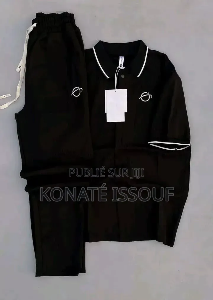 Vêtements De Garçon