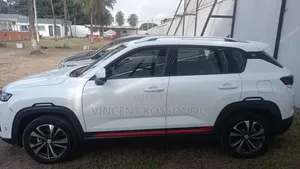 Nouveau Changan CS35 2023 Blanc cassé