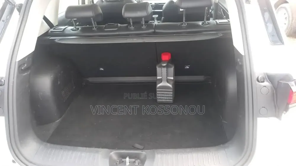 Nouveau Changan CS35 2023 Blanc cassé