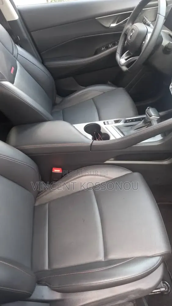 Nouveau Changan CS35 2023 Blanc cassé