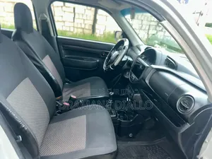 Suzuki S-Presso 2024 Gris